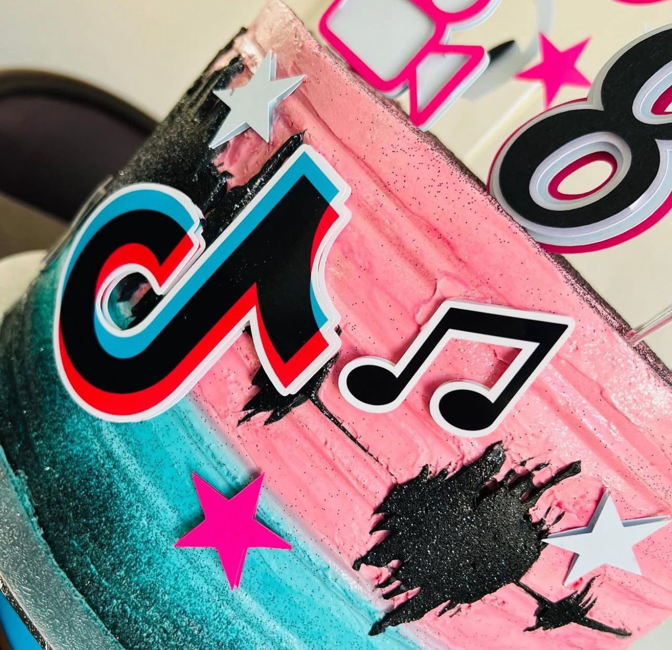 TikTok Cake Topper | TikTok Cake Ideas | TikTok Party | TikTok Birthday | TikTok Party Ideas | TikTok Girls Birthday Cake