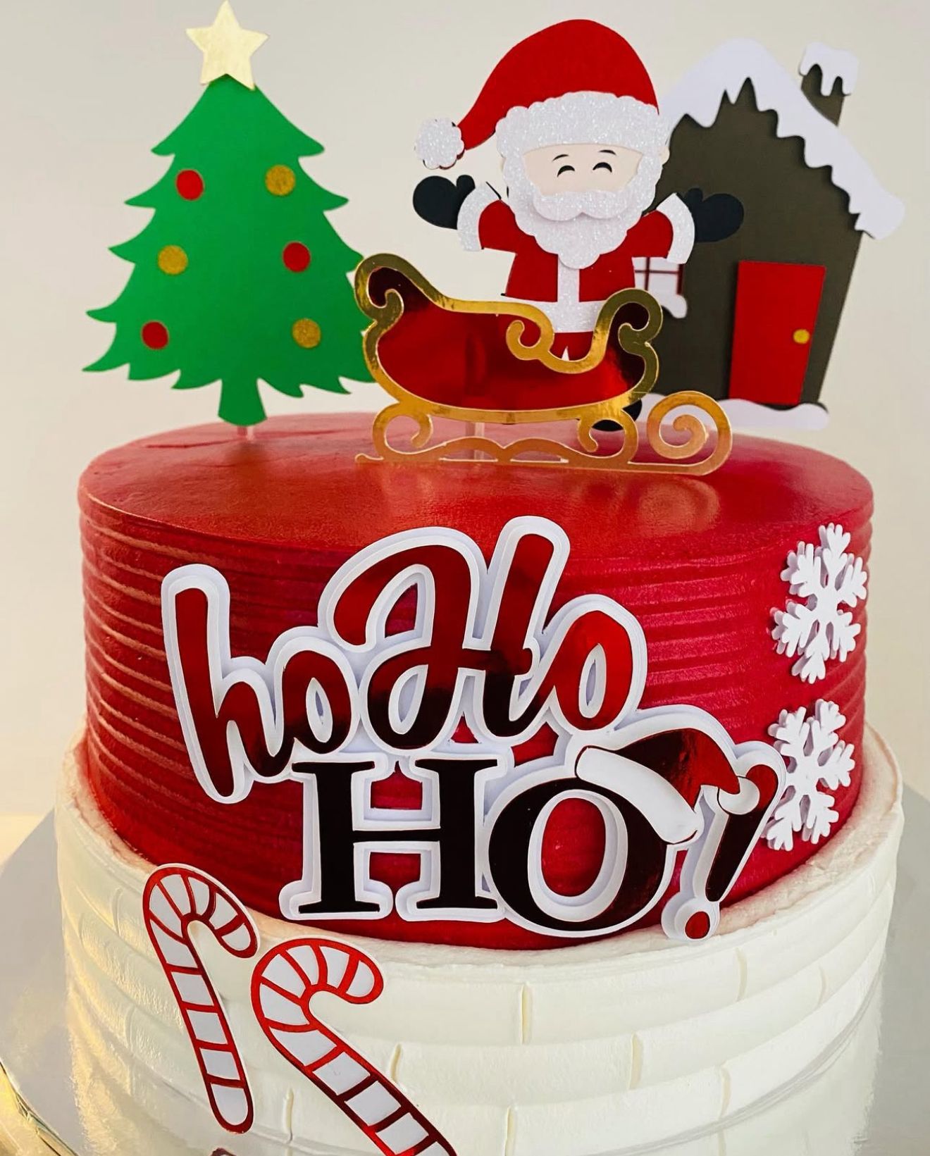 Christmas Cake Topper | Santa Claus Birthday Cake Decoration | Holiday Party Supplies | Festive Christmas Theme Cake Ideas | Personalised Christmas Party Decor