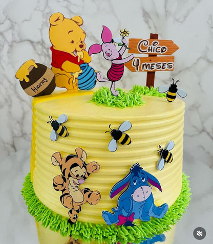 Winnie the Pooh cake topper | Winnie the pooh party | Winnie the pooh birthday | Pooh's 1st Birthday | Baby cake topper